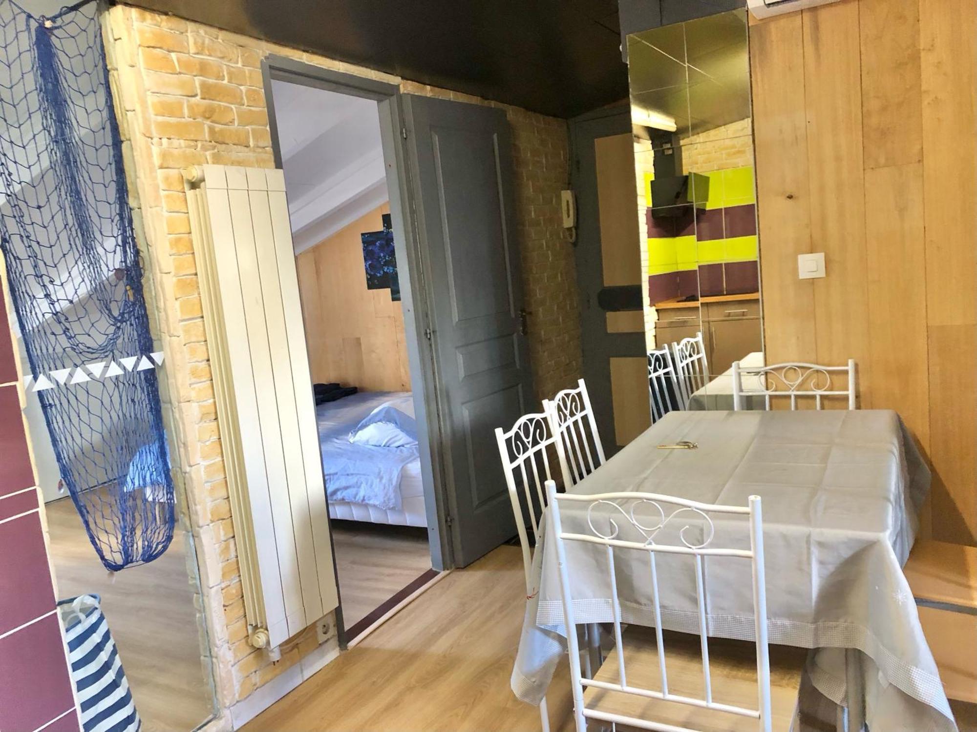 Appartement 2-3 Pces Dans Le Carre D Or A 290 M Des Plages Nice