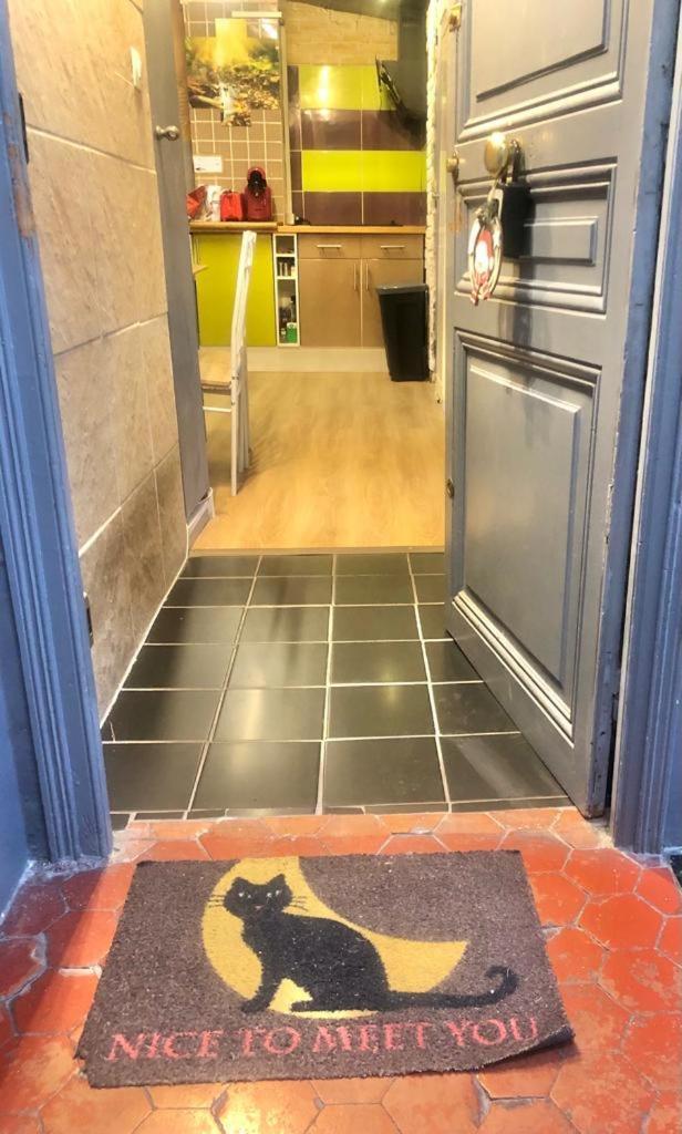 Apartment 2-3 Pces Dans Le Carre D Or A 290 M Des Plages Nice